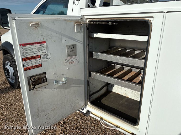 image for item DX8050 2014 Dodge Ram 5500 bucket truck