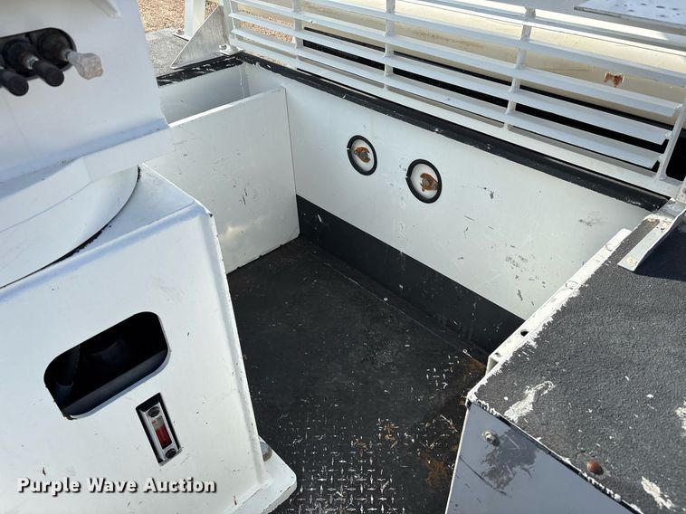 image for item DX8050 2014 Dodge Ram 5500 bucket truck