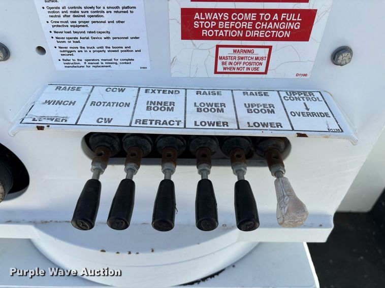 image for item DX8050 2014 Dodge Ram 5500 bucket truck