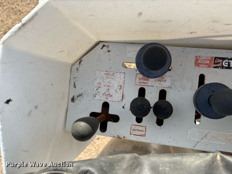 image for item DX8050 2014 Dodge Ram 5500 bucket truck