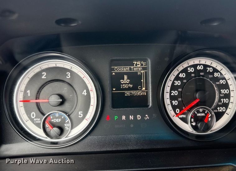 image for item DX8050 2014 Dodge Ram 5500 bucket truck