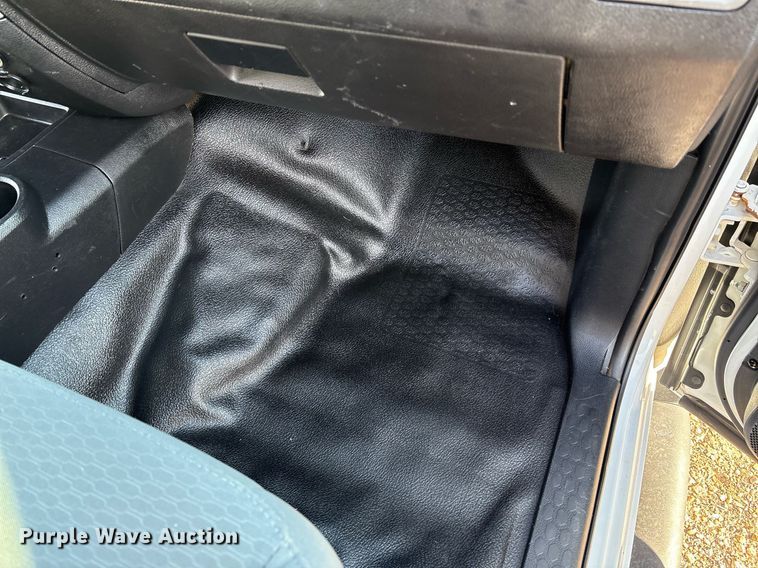 image for item DX8050 2014 Dodge Ram 5500 bucket truck