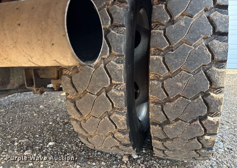 image for item DX8050 2014 Dodge Ram 5500 bucket truck