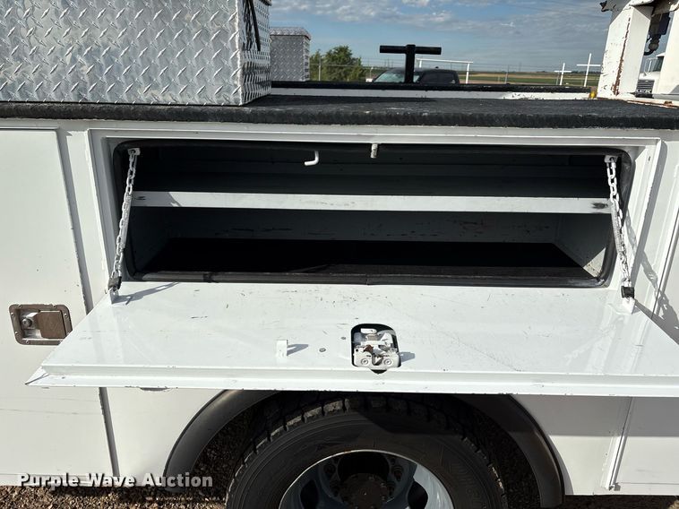 image for item DX8051 2012 Dodge Ram 5500 bucket truck