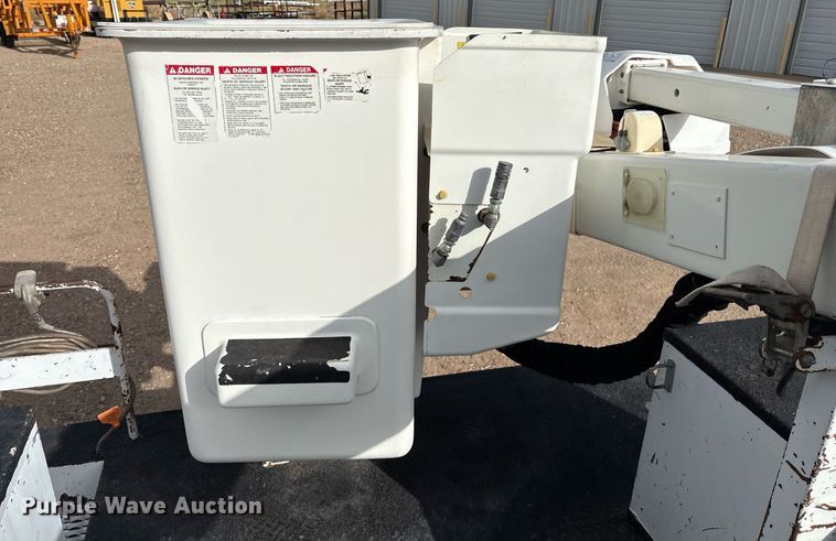 image for item DX8051 2012 Dodge Ram 5500 bucket truck