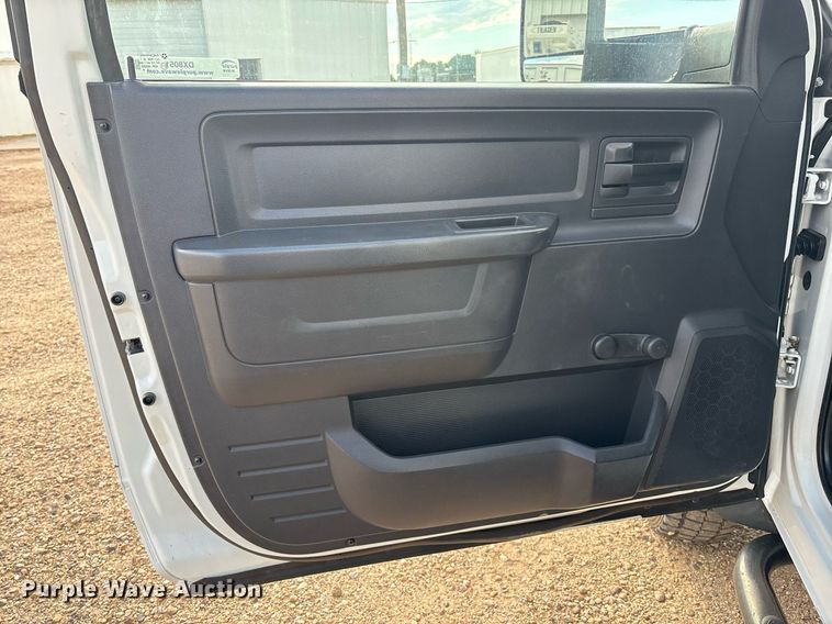 image for item DX8051 2012 Dodge Ram 5500 bucket truck