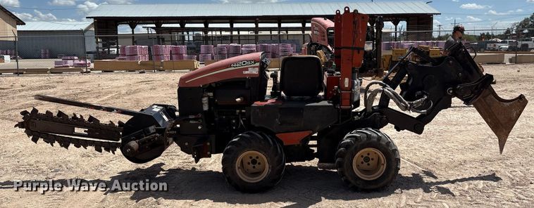 image for item DX8062 2007 Ditch Witch 420SX trencher