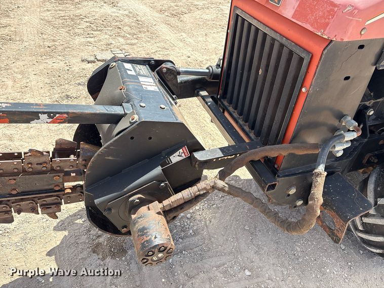 image for item DX8062 2007 Ditch Witch 420SX trencher