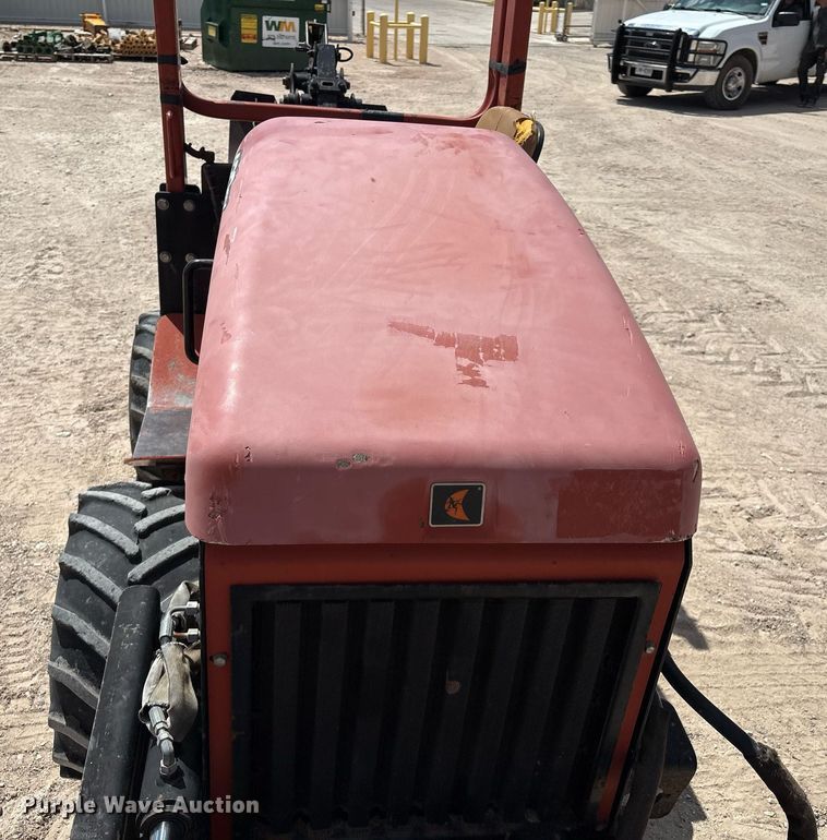 image for item DX8062 2007 Ditch Witch 420SX trencher