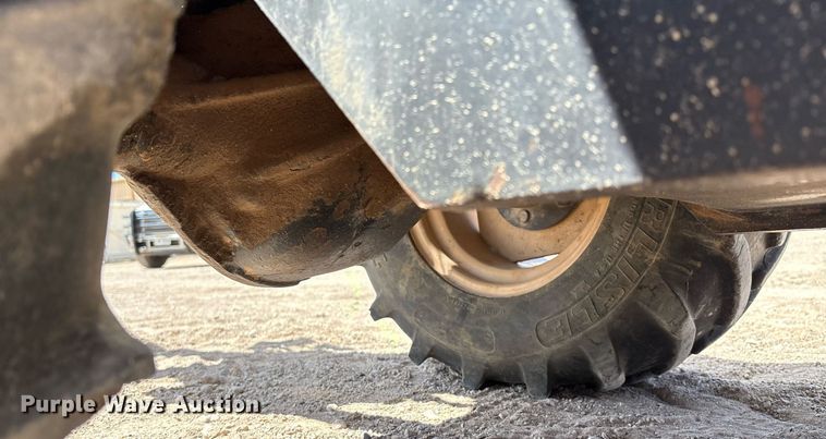 image for item DX8062 2007 Ditch Witch 420SX trencher