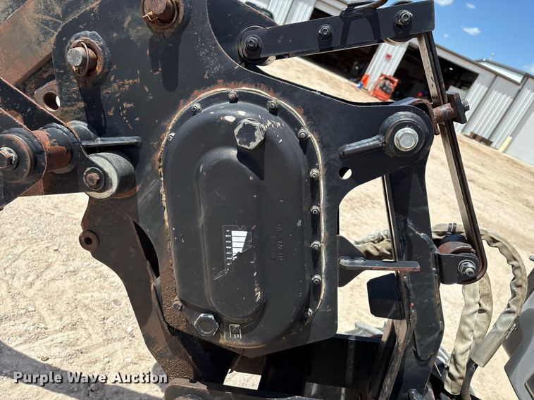 image for item DX8062 2007 Ditch Witch 420SX trencher