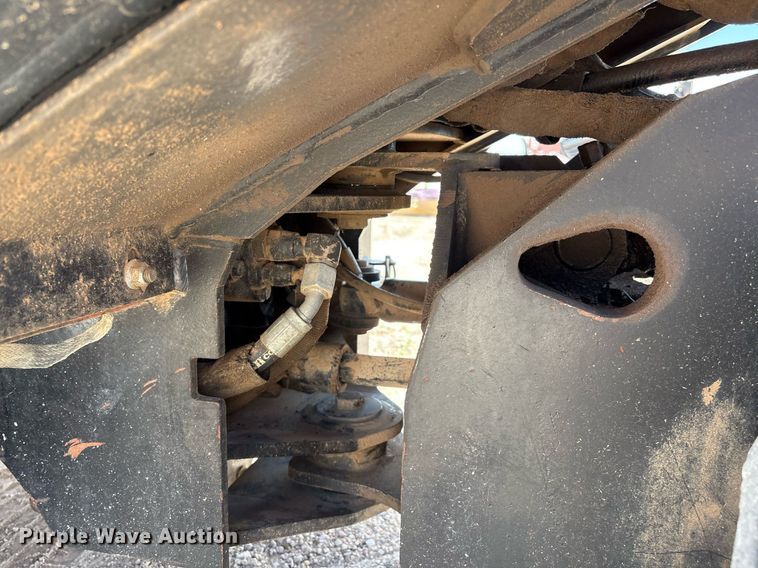 image for item DX8062 2007 Ditch Witch 420SX trencher