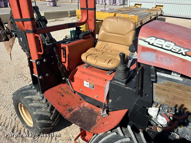 image for item DX8062 2007 Ditch Witch 420SX trencher