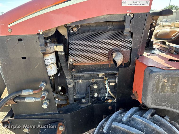 image for item DX8062 2007 Ditch Witch 420SX trencher