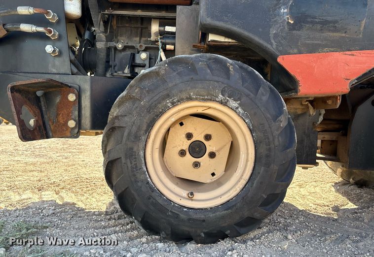 image for item DX8062 2007 Ditch Witch 420SX trencher