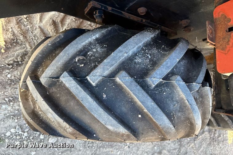 image for item DX8062 2007 Ditch Witch 420SX trencher