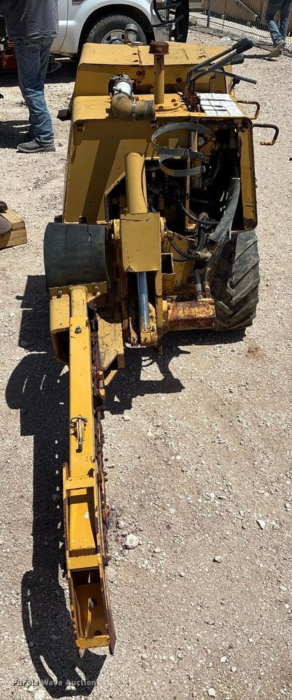 image for item DX8063 Vermeer LM-40 trencher