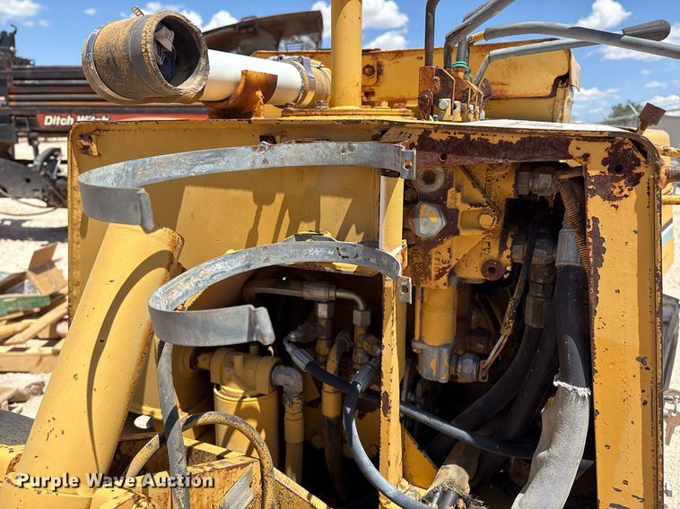 image for item DX8063 Vermeer LM-40 trencher