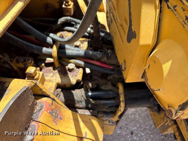 image for item DX8063 Vermeer LM-40 trencher