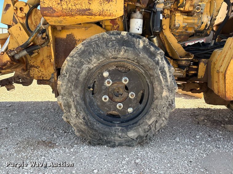 image for item DX8063 Vermeer LM-40 trencher