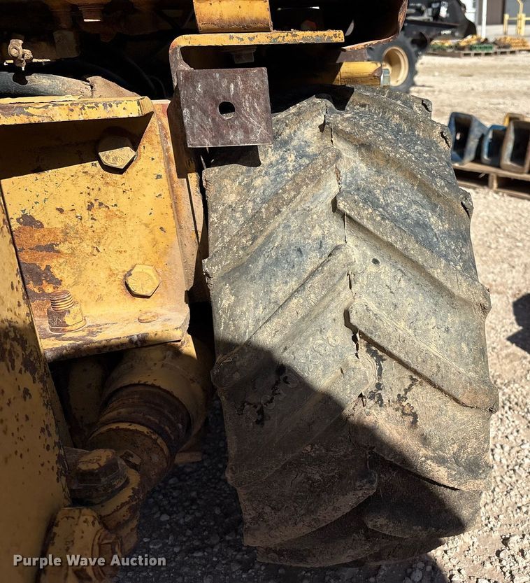 image for item DX8063 Vermeer LM-40 trencher