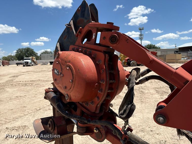 image for item DX8065 2005 Ditch Witch RT115 cable plow