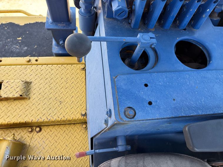 image for item DX8067 Komatsu D85P cable plow