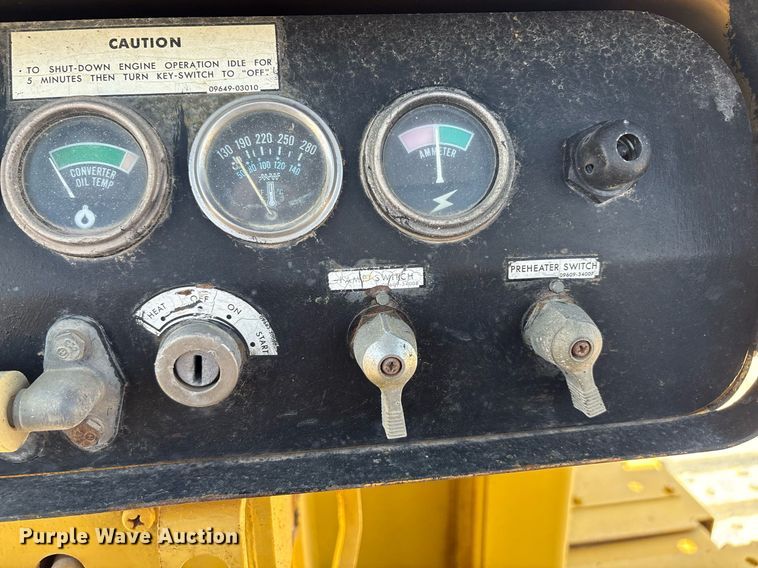 image for item DX8067 Komatsu D85P cable plow