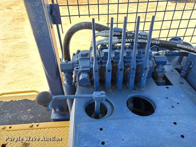 image for item DX8067 Komatsu D85P cable plow