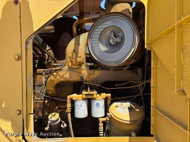 image for item DX8067 Komatsu D85P cable plow