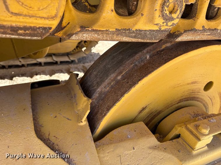 image for item DX8067 Komatsu D85P cable plow