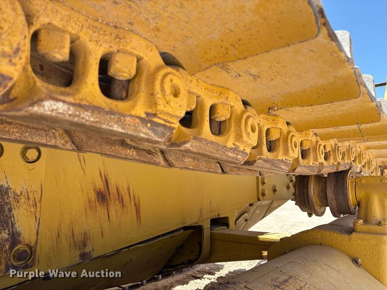 image for item DX8067 Komatsu D85P cable plow