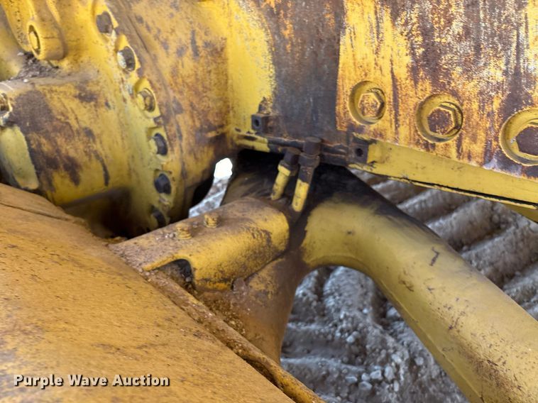 image for item DX8067 Komatsu D85P cable plow