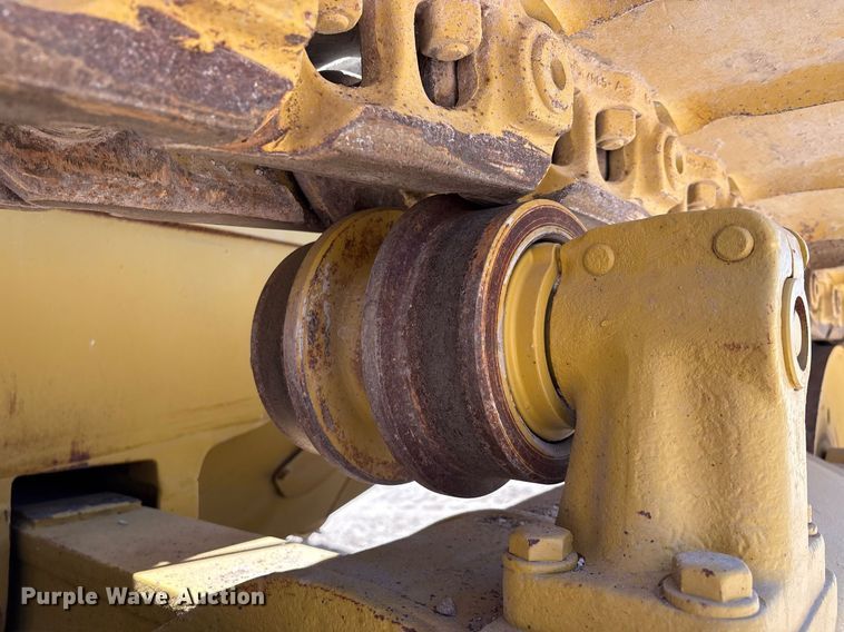 image for item DX8067 Komatsu D85P cable plow