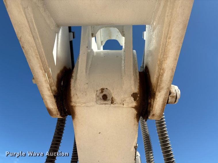 image for item DX8068 2015 Bobcat E85 mini excavator