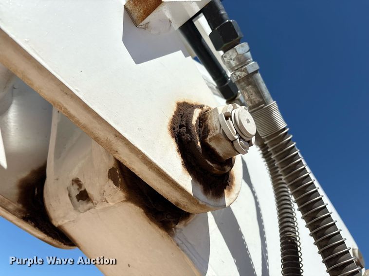 image for item DX8068 2015 Bobcat E85 mini excavator