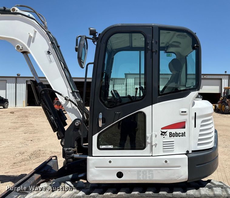 image for item DX8068 2015 Bobcat E85 mini excavator