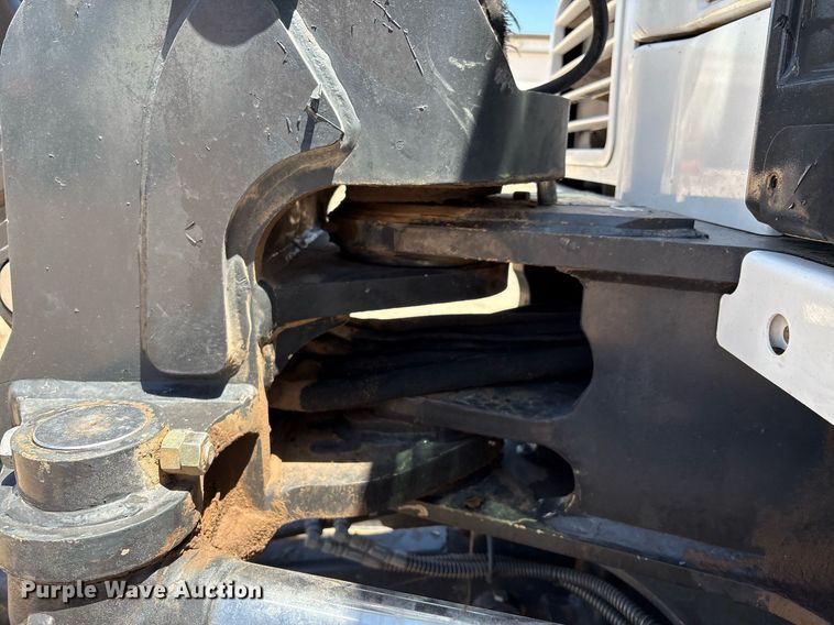 image for item DX8068 2015 Bobcat E85 mini excavator