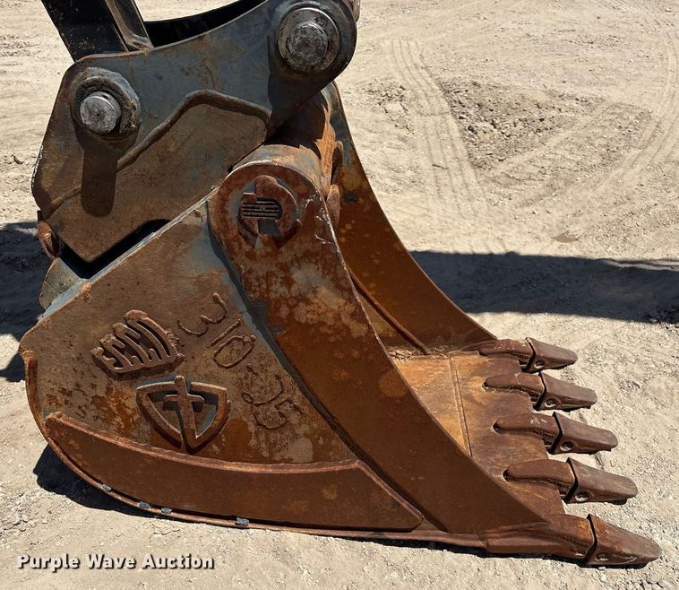 image for item DX8068 2015 Bobcat E85 mini excavator