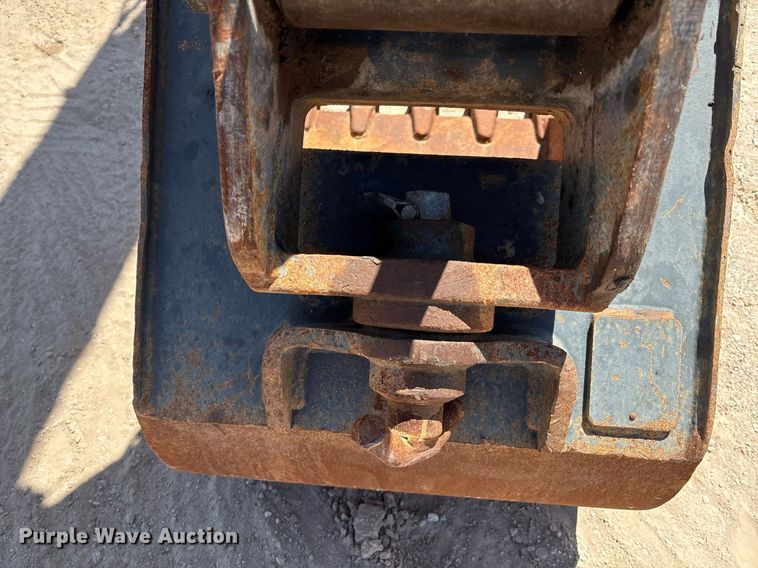 image for item DX8068 2015 Bobcat E85 mini excavator