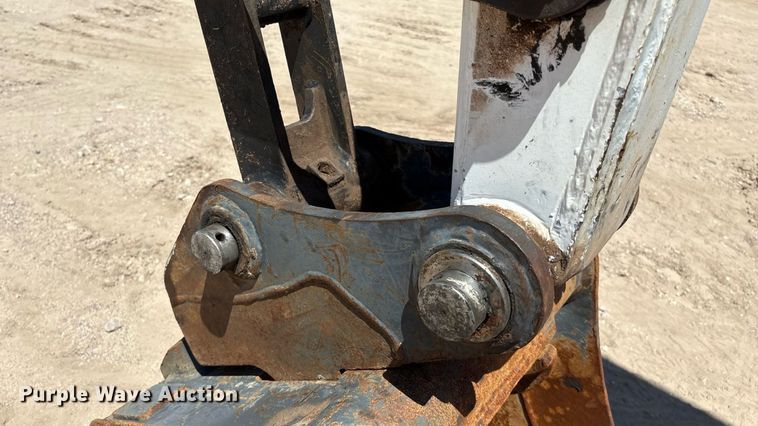 image for item DX8068 2015 Bobcat E85 mini excavator