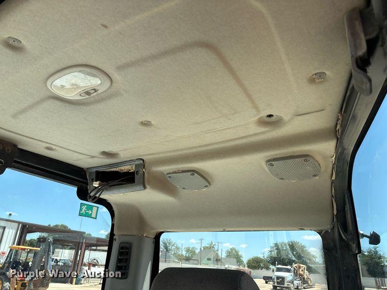 image for item DX8068 2015 Bobcat E85 mini excavator