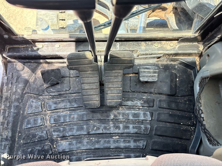 image for item DX8068 2015 Bobcat E85 mini excavator