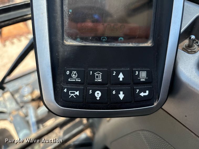 image for item DX8068 2015 Bobcat E85 mini excavator