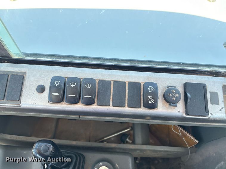 image for item DX8068 2015 Bobcat E85 mini excavator