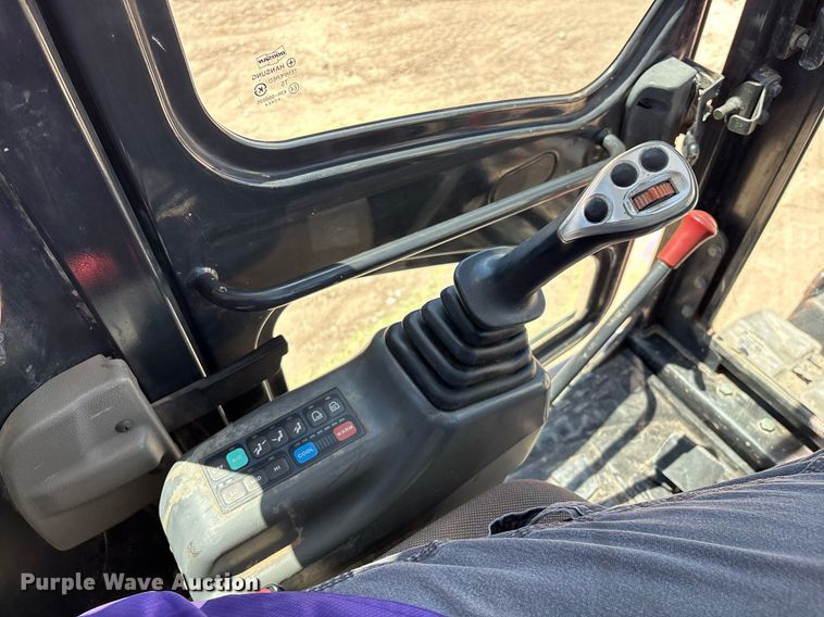 image for item DX8068 2015 Bobcat E85 mini excavator