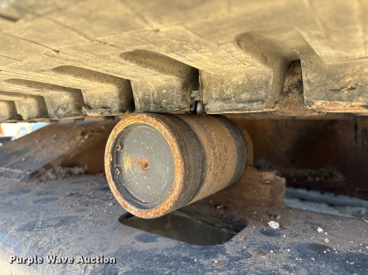 image for item DX8068 2015 Bobcat E85 mini excavator