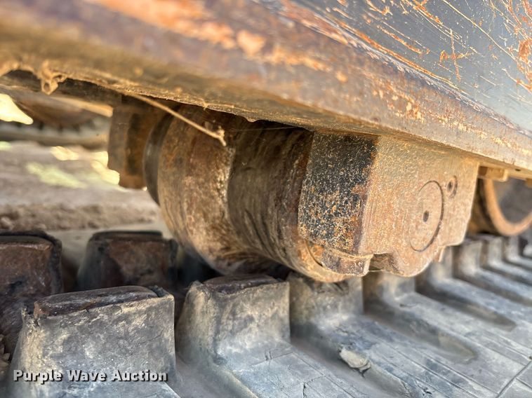 image for item DX8068 2015 Bobcat E85 mini excavator