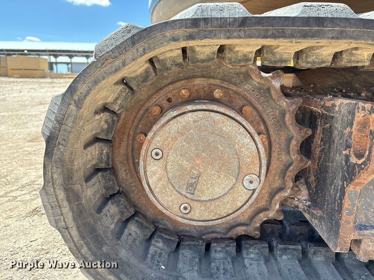 image for item DX8068 2015 Bobcat E85 mini excavator