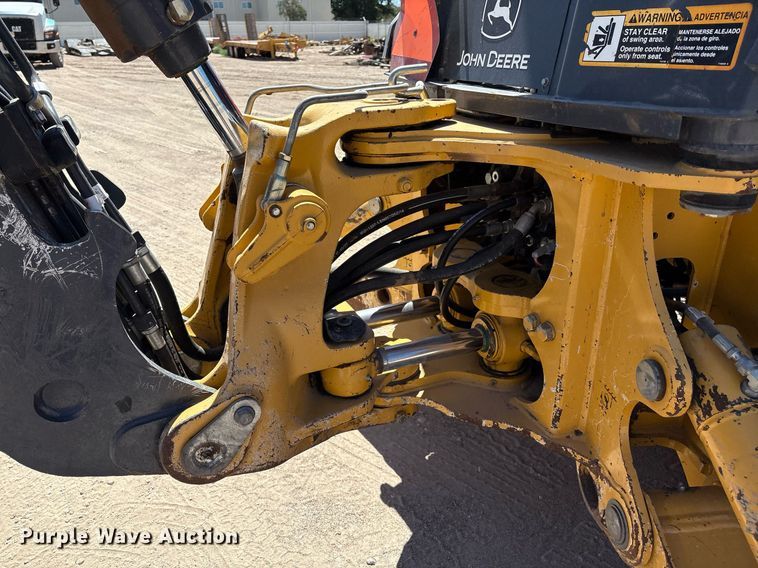 image for item DX8073 2018 John Deere 310SL backhoe